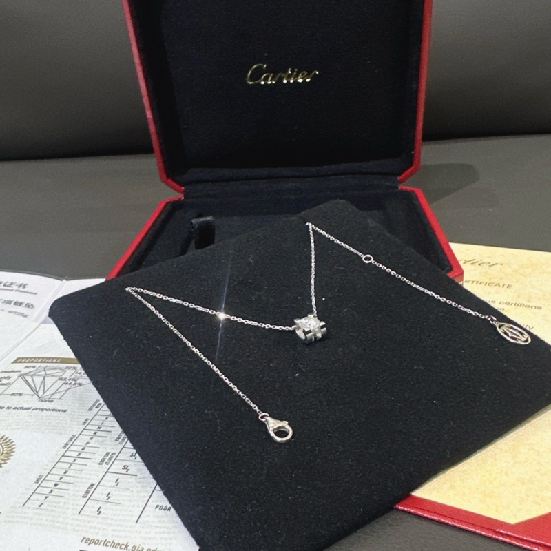 Cartier卡地亚0.7克拉牛头石钻石项链-3