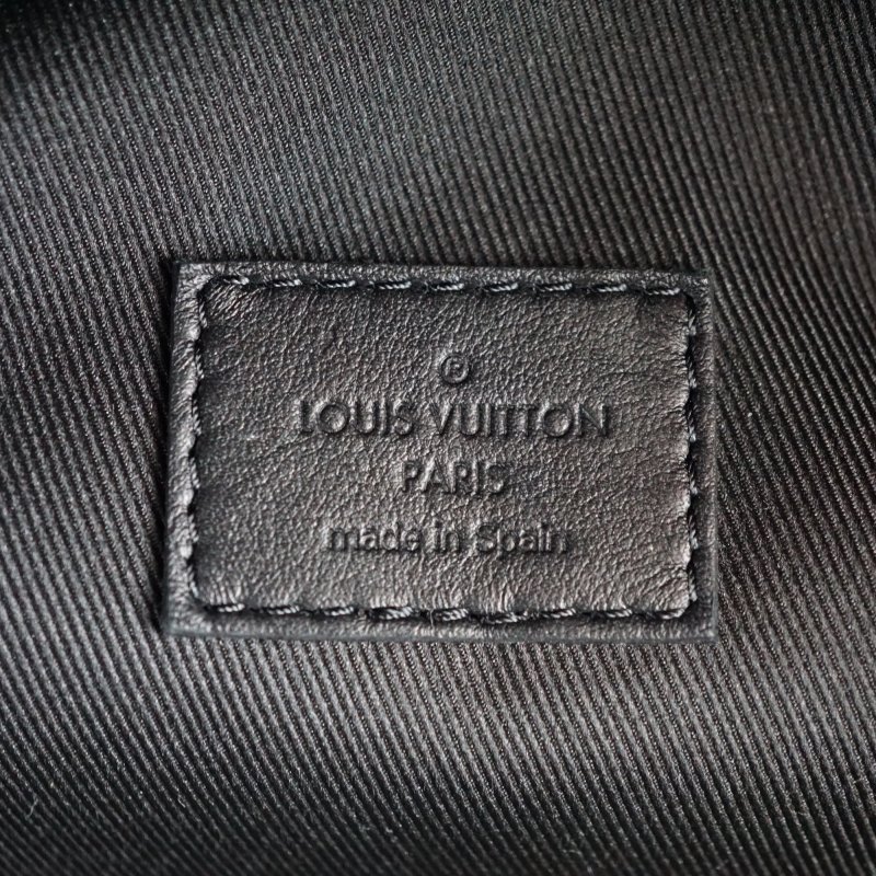 LV M46109 BACER 黑色原花後背包 (附購證)-13