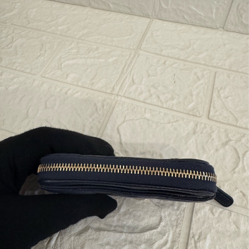 Chanel深藍色淡金雙Cㄇ拉零錢包-3