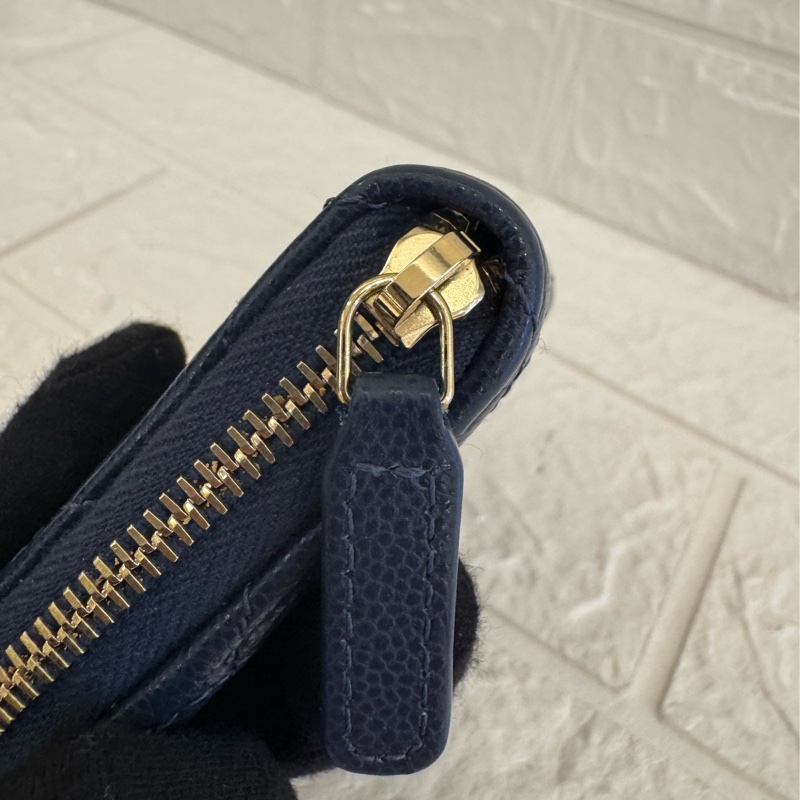 Chanel深藍色淡金雙Cㄇ拉零錢包-25