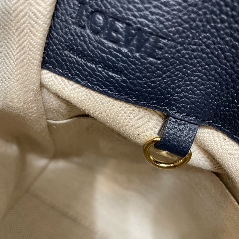 Loewe 深藍牛皮金釦Hammock小號吊床包-10