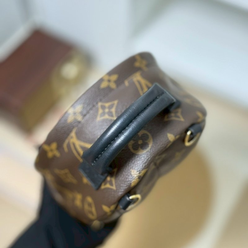 🏷️LV．Mini 小書包 M44873-14