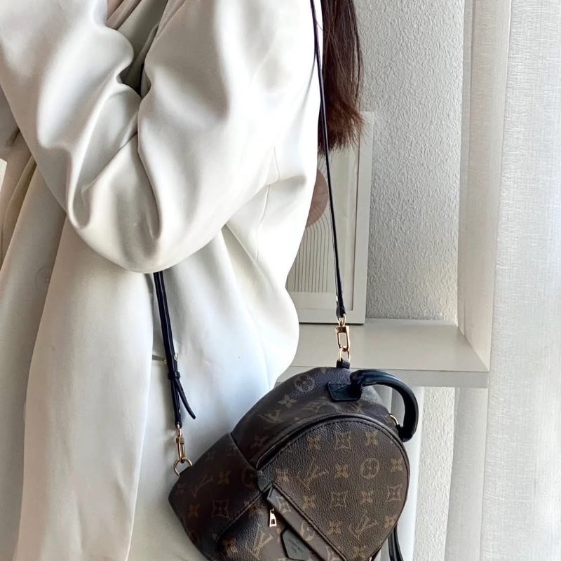 🏷️LV．Mini 小書包 M44873-25