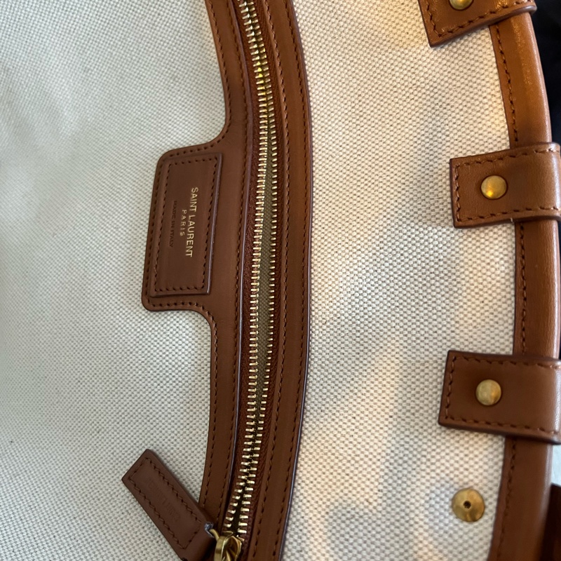 Saint Laurent Beatrix Panier 鏤空手提包-17