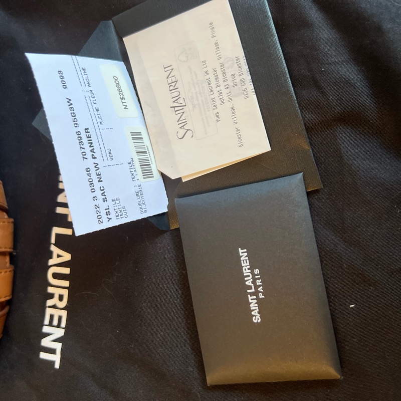 Saint Laurent Beatrix Panier 鏤空手提包-19