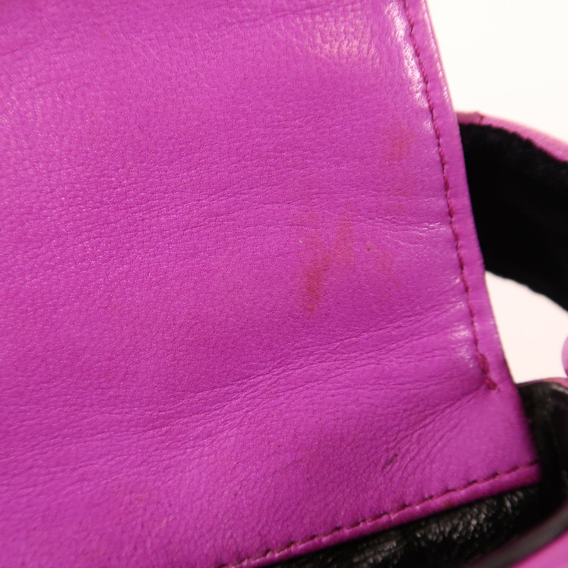 CHANEL 牛皮皮革Shoulder Bag金扣肩背袋-13