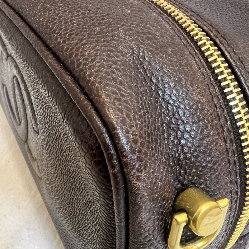 Chanel 經典魚子醬化妝包-9