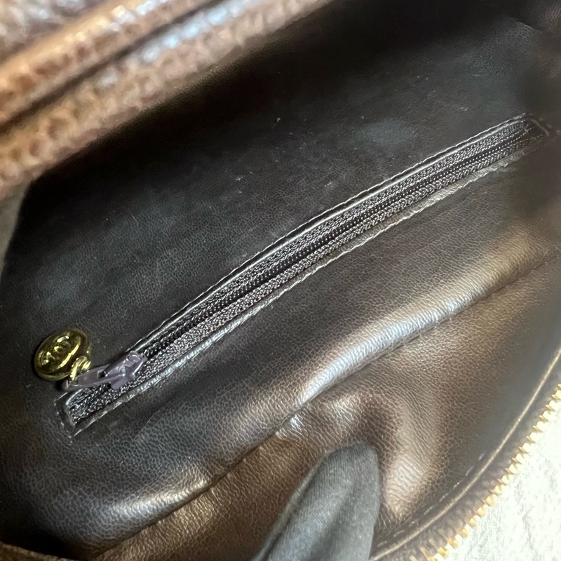 Chanel 經典魚子醬化妝包-18