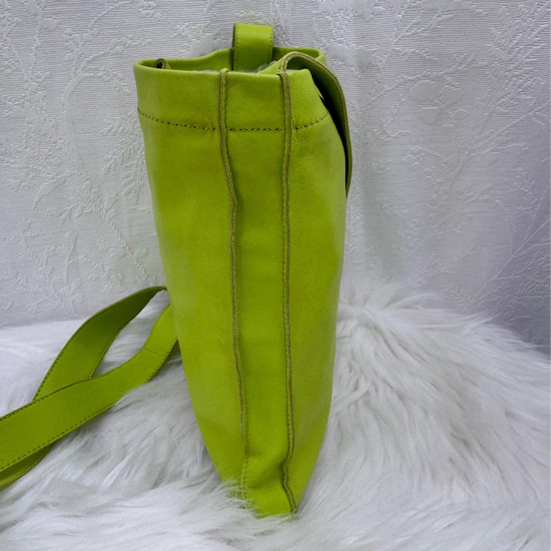 HERMES  Lambskin Clou De Selle Pouch Kiwi-2