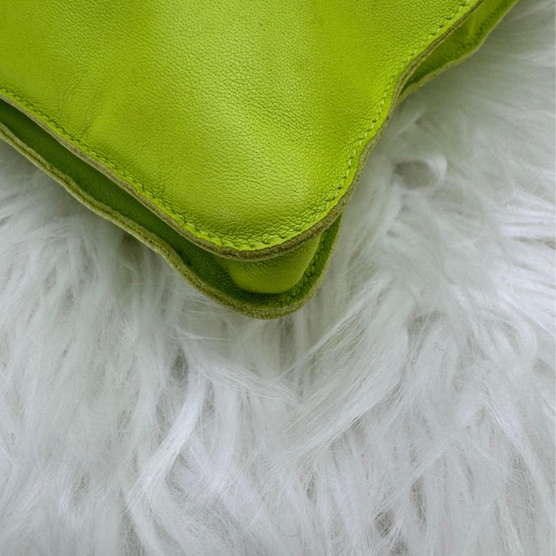 HERMES  Lambskin Clou De Selle Pouch Kiwi-4