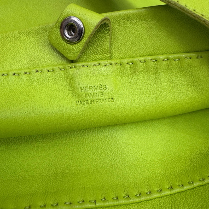 HERMES  Lambskin Clou De Selle Pouch Kiwi-11