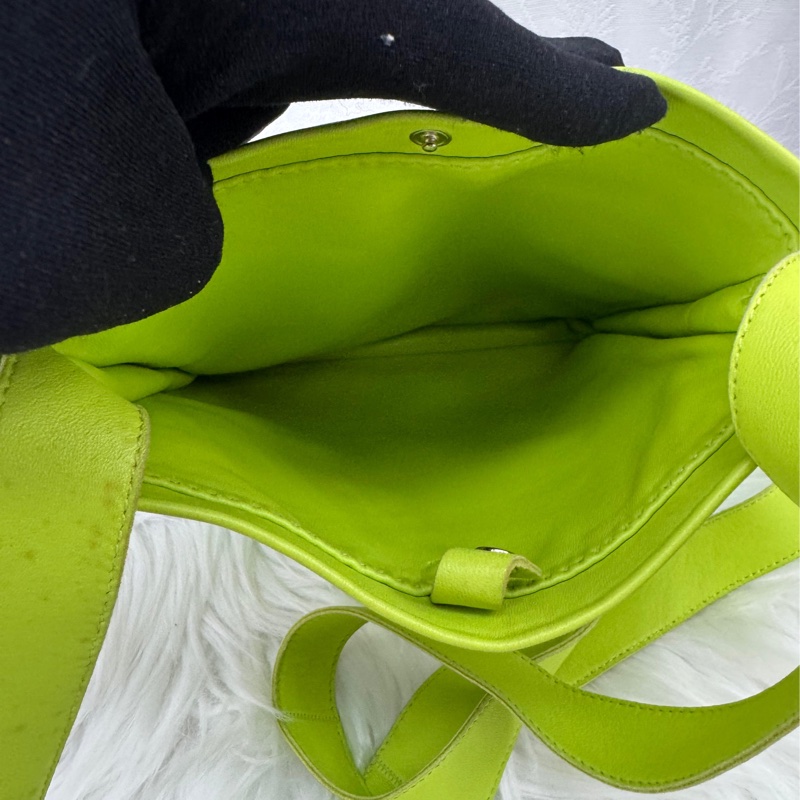 HERMES  Lambskin Clou De Selle Pouch Kiwi-13