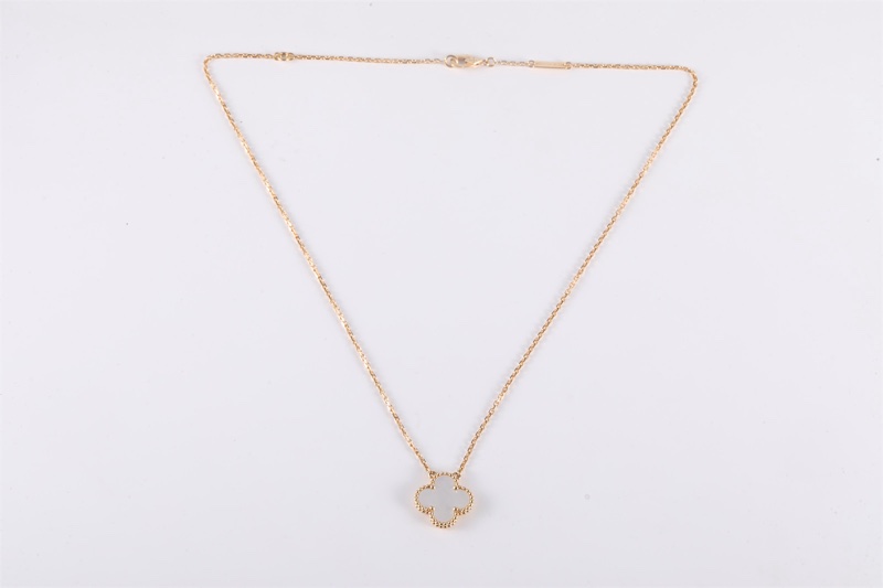 VAN CLEEF&ARPELS(梵克雅寶) Vintage Alhambra 中號單花項鏈 新扣 18K黃金/白貝母 項鏈 黃金-5