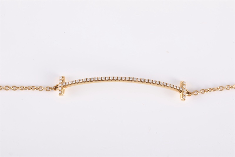 TIFFANY&CO(蒂芙尼) Tiffany T微笑手鏈 18K黃金/鑽石 S-M碼 黃金 T 18K微笑手鏈-2