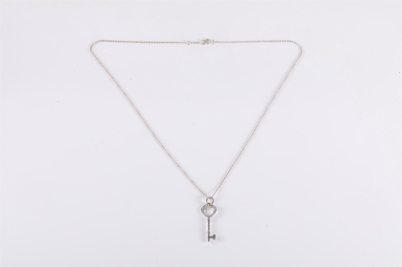 TIFFANY&CO(蒂芙尼) 18K白金 鑽石 白金 愛心 帶鑽 鑰匙 項鏈 18K-5