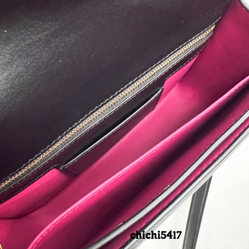 Lv Pont9 黑牛皮斜背包-8