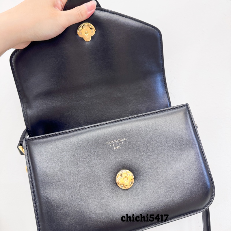 Lv Pont9 黑牛皮斜背包-9