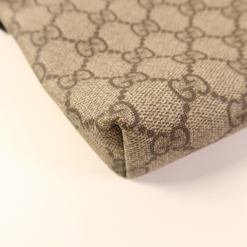 GUCCI 塗層帆布GG Supreme銀扣肩背袋-11