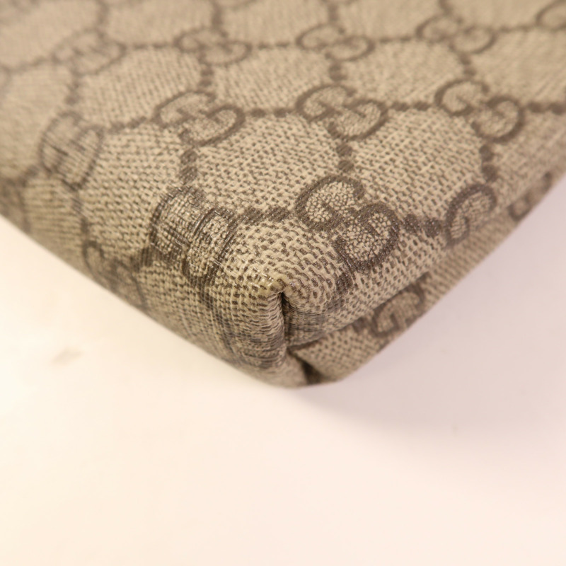 GUCCI 塗層帆布GG Supreme銀扣肩背袋-12