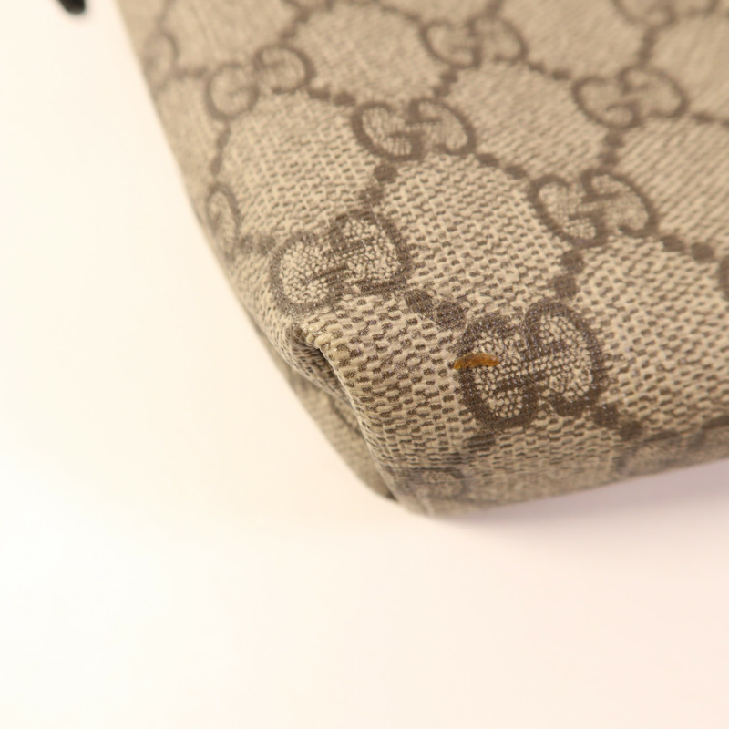 GUCCI 塗層帆布GG Supreme銀扣肩背袋-13