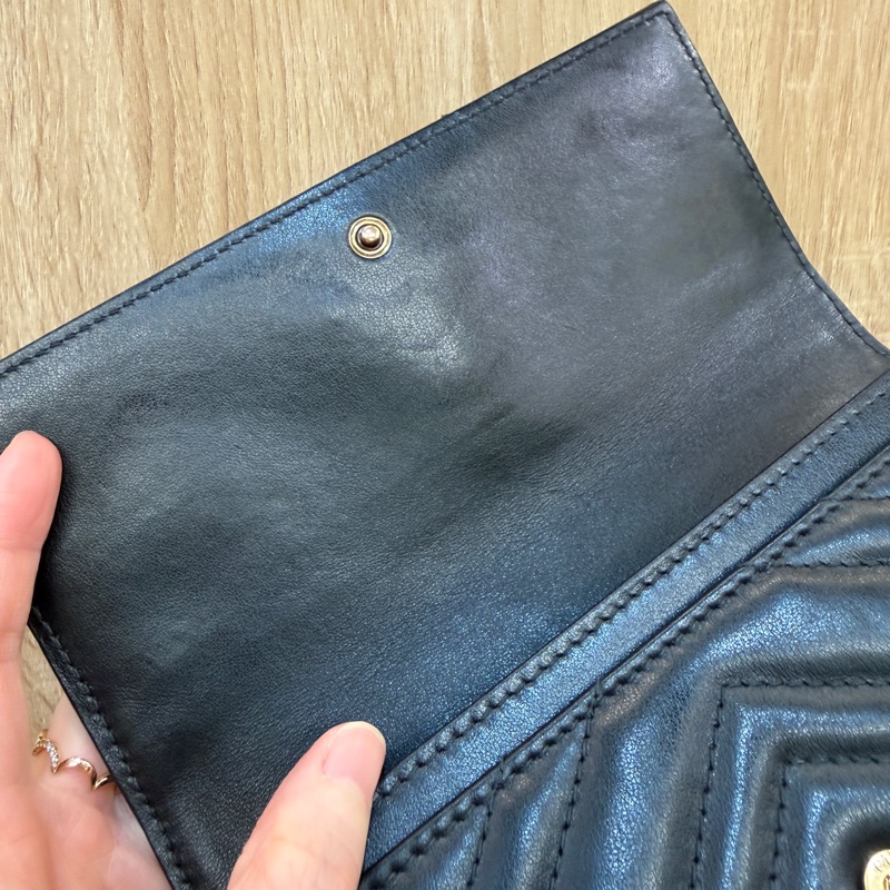 Gucci 黑牛皮山形文下蓋12卡長夾-14