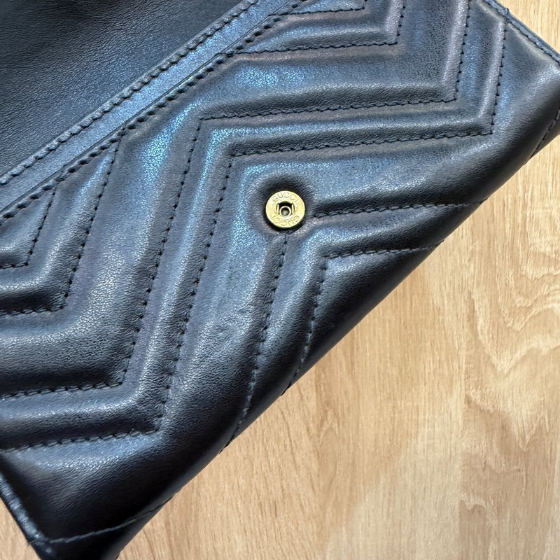 Gucci 黑牛皮山形文下蓋12卡長夾-15