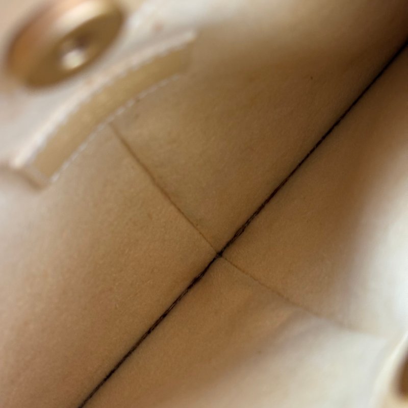 ::LOUIS VUITTON:: LV M5262A 米黃色EPI皮革吸釦橫式手提肩背包-23