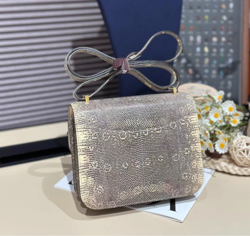 未使用Hermes constance 康康 19 原色蜥蜴 金扣 D刻 盒子 票證-1