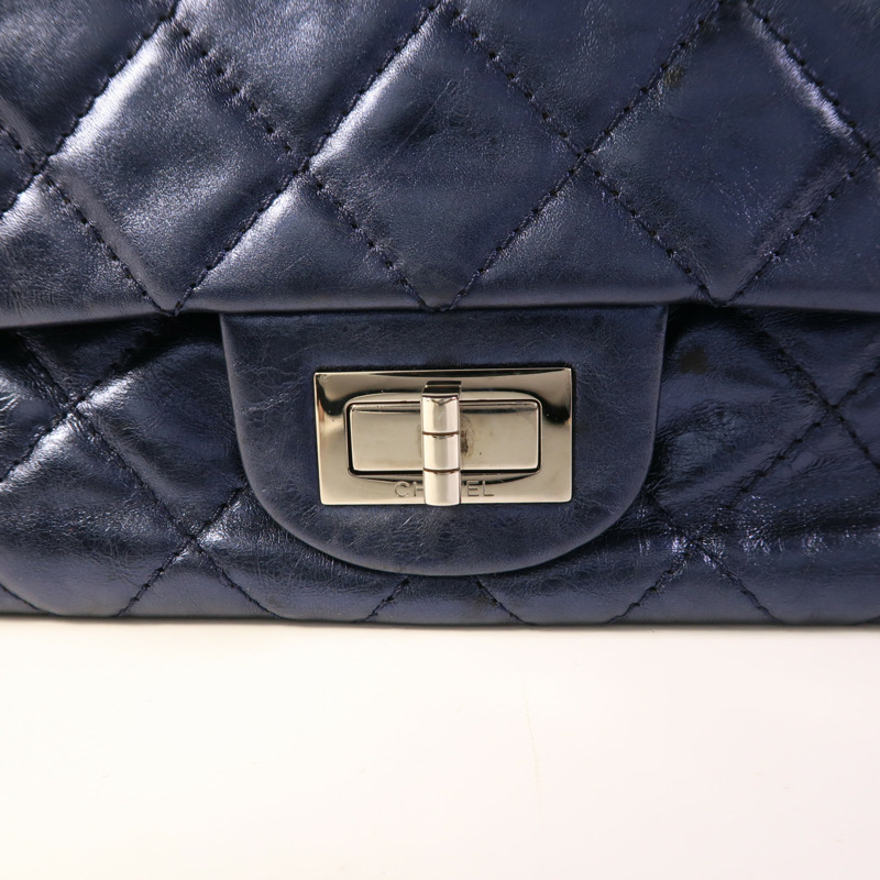 CHANEL 牛皮皮革2.55銀扣鏈帶肩背袋-10