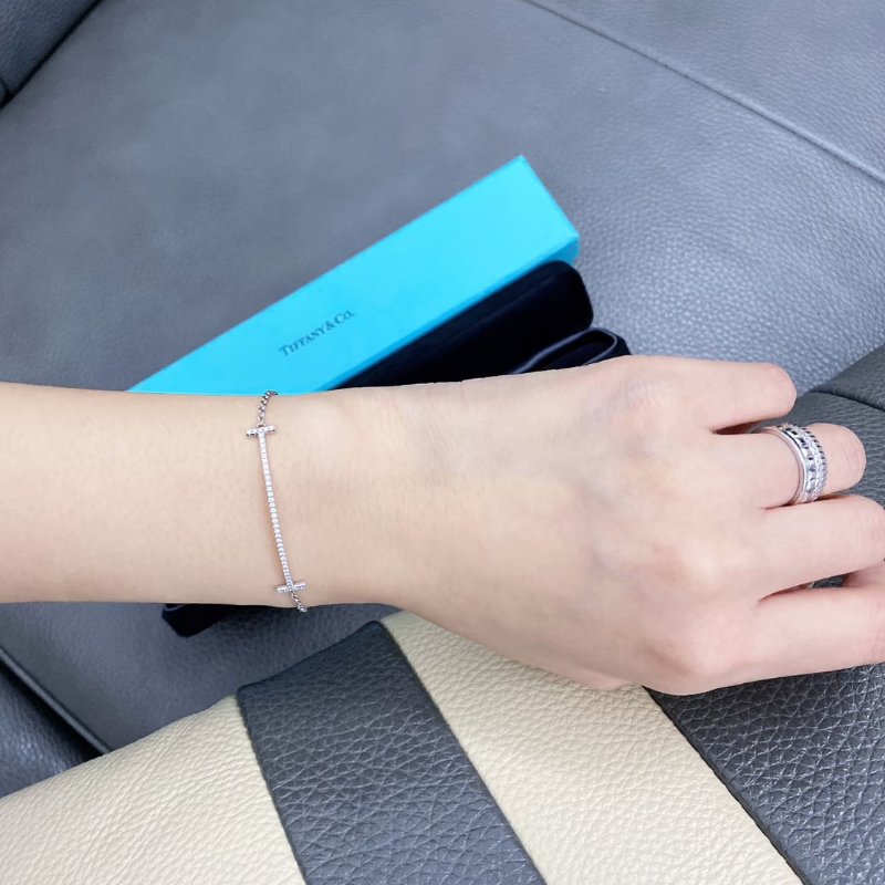 Tiffany&Co Smile18K白金手鍊 - 小號0.12 carat-9