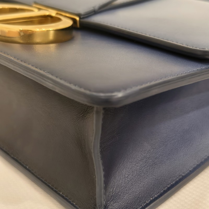 迪奧
Dior 30 Montaigne 翻蓋包 光滑小牛皮 限定色漸層靛藍色-1