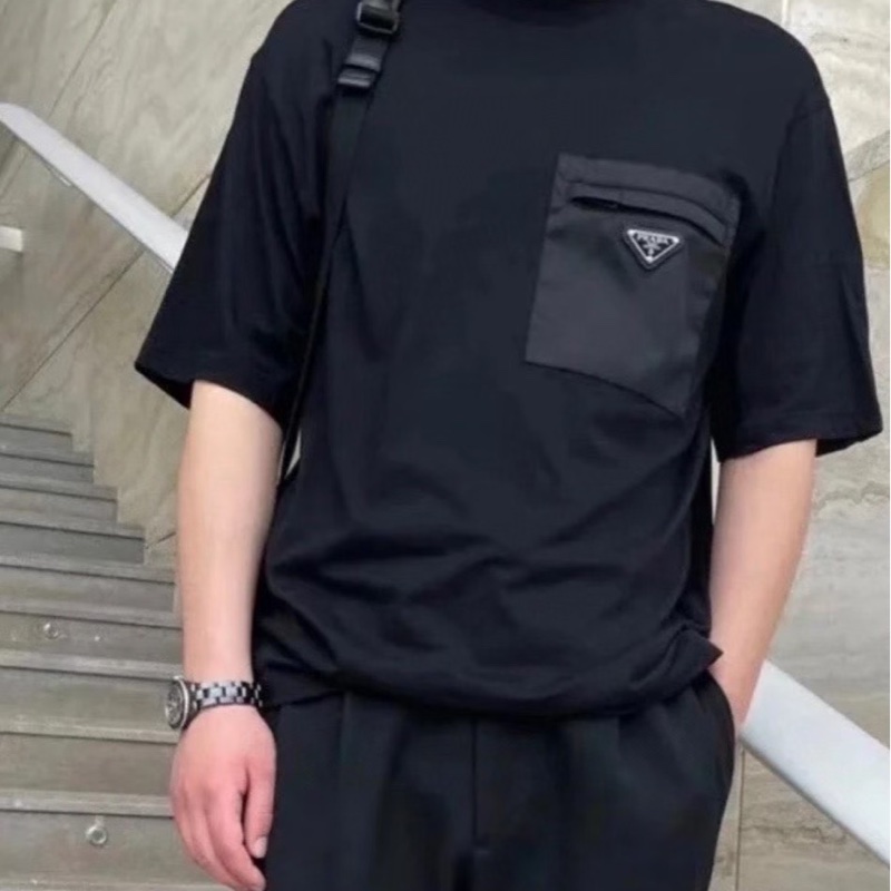 Prada 男款 再生尼龍 平紋T恤 黑色-3