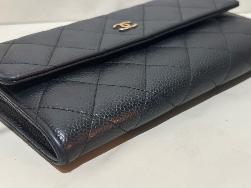 Chanel 金 LOGO 平扣長夾-13