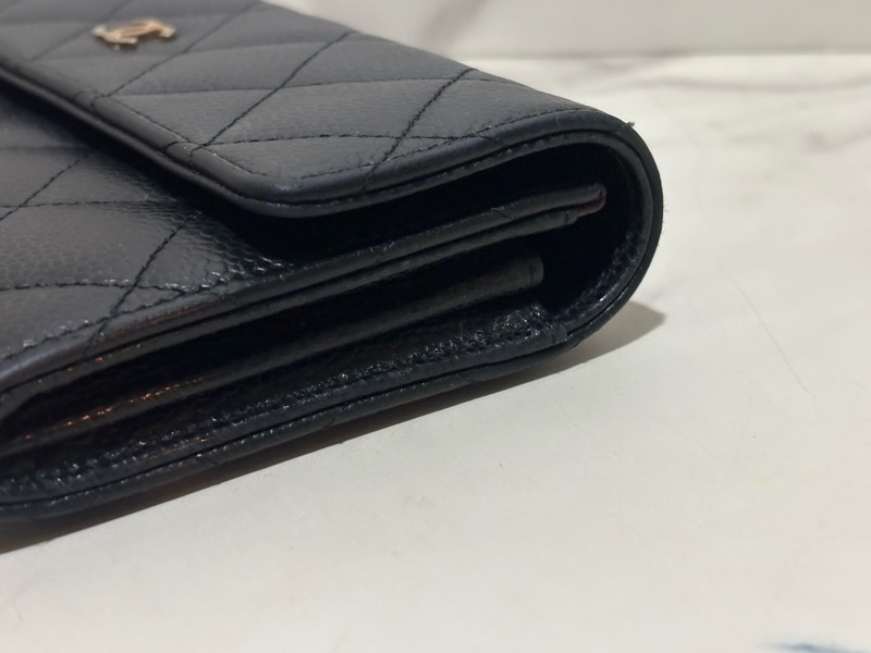 Chanel 金 LOGO 平扣長夾-17