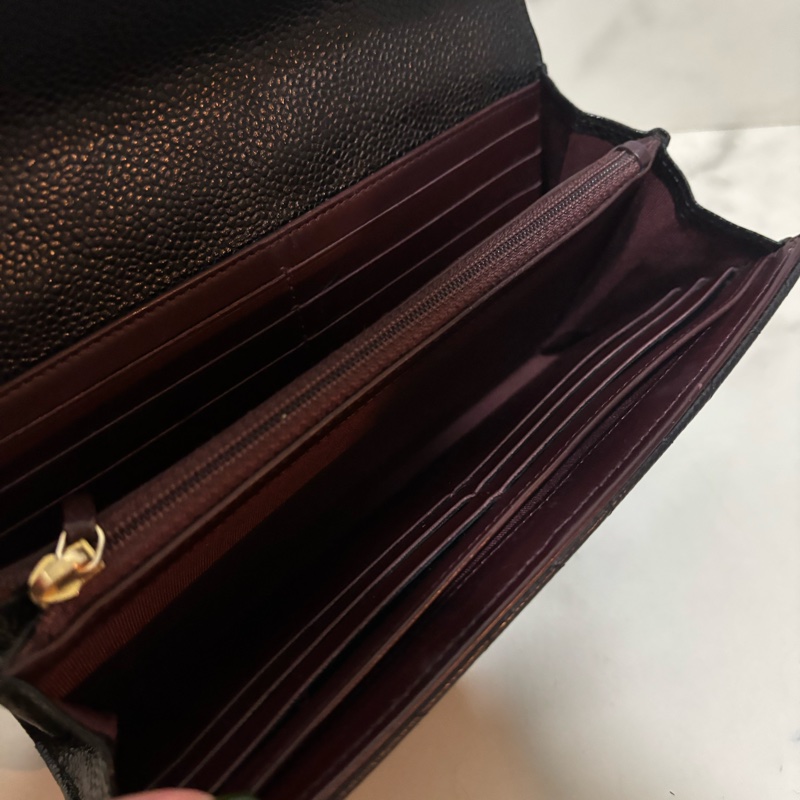 Chanel 金 LOGO 平扣長夾-21