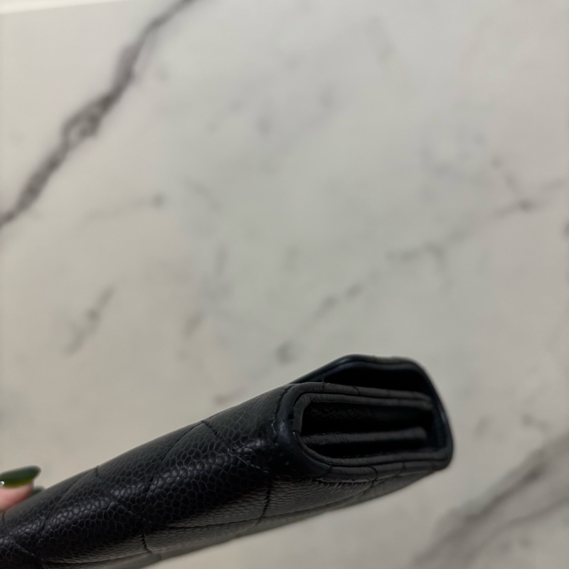 Chanel 金 LOGO 平扣長夾-31