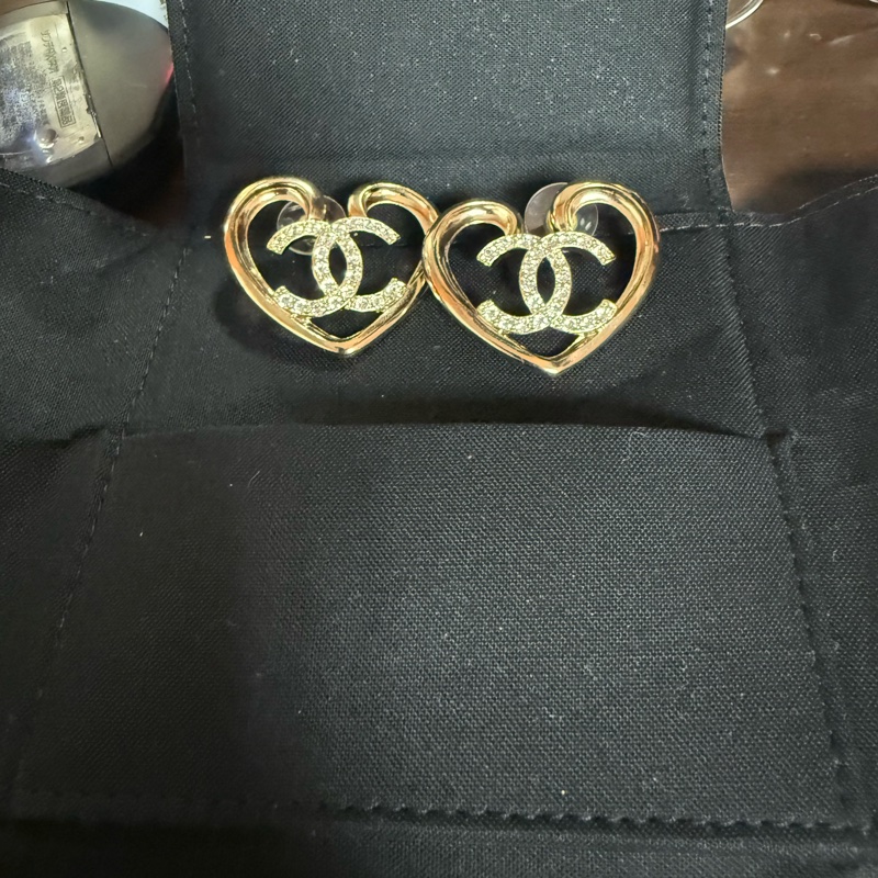 Chanel 🇫🇷 香奈兒 心型水鑽耳環（金色款）-0