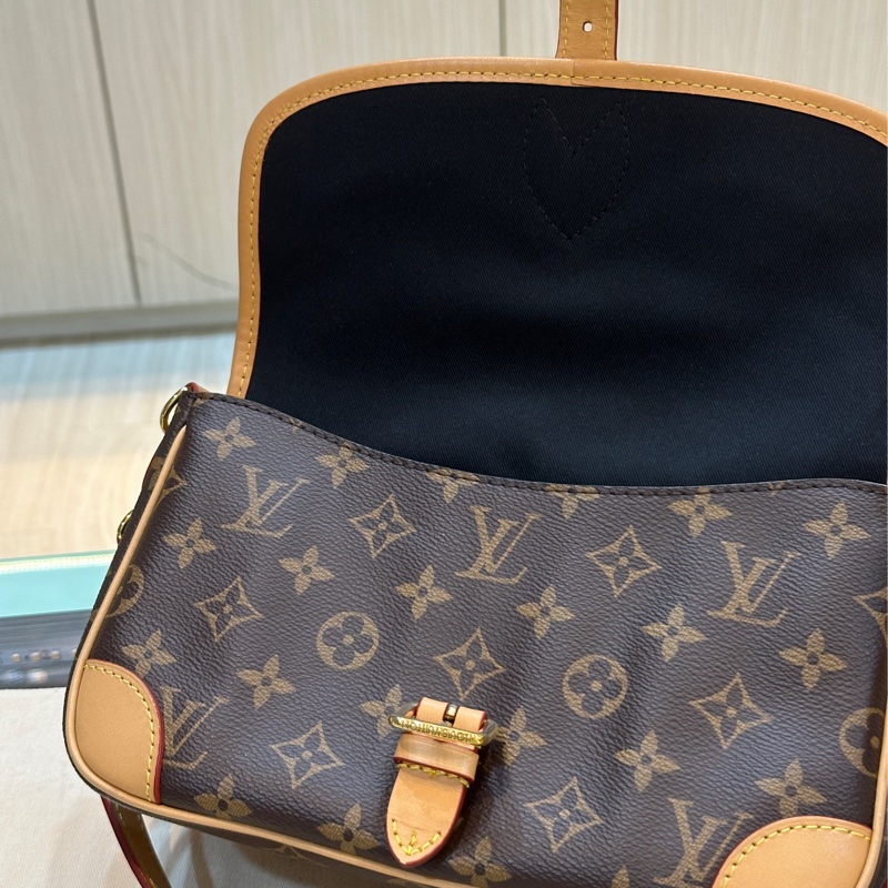 Lv Diane M45985新款老花法棍包 芯片款 #近新閒置 #雙肩帶🉑斜挎/肩背-23