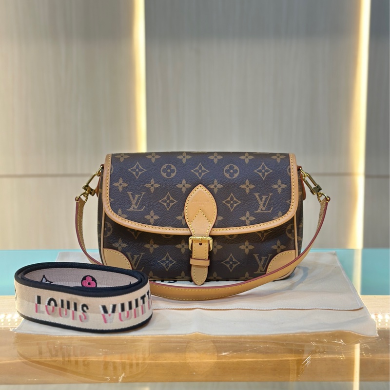 🈶購證 #閒置新全網最低 #秒殺爆款 Lv新款法棍包 經典老花雙背袋Diane-1