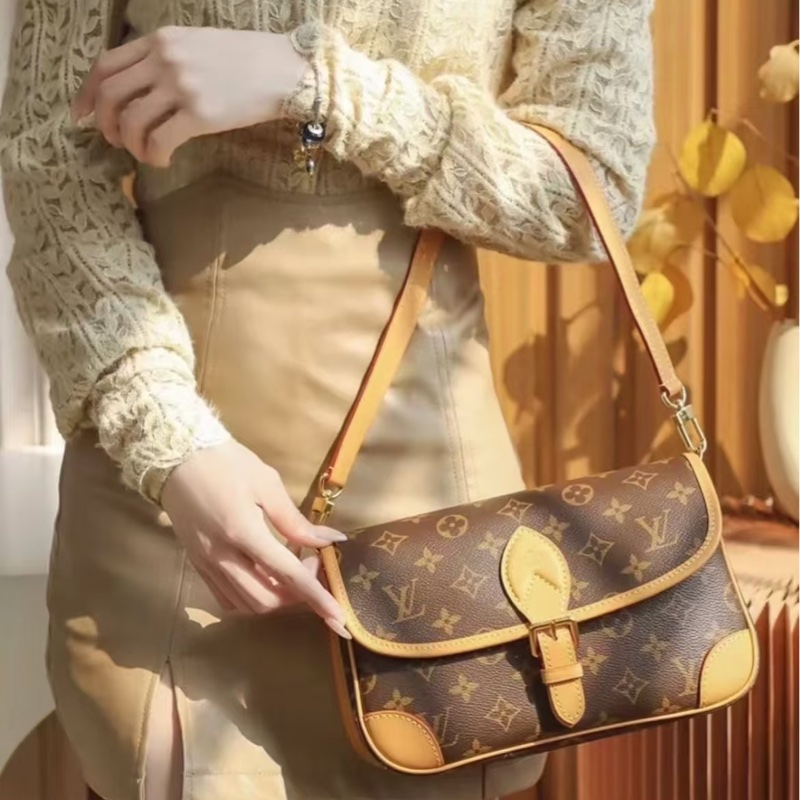 🈶購證 #閒置新全網最低 #秒殺爆款 Lv新款法棍包 經典老花雙背袋Diane-4
