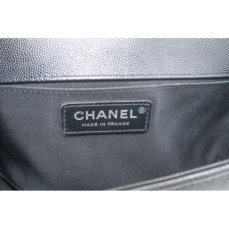 【日本直送】CHANEL Boy 粒面小牛皮鏈條單肩包 黑色絎縫翻蓋-7