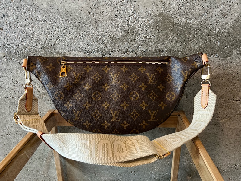 LOUIS VUITTON High Rise腰包 M46784-10