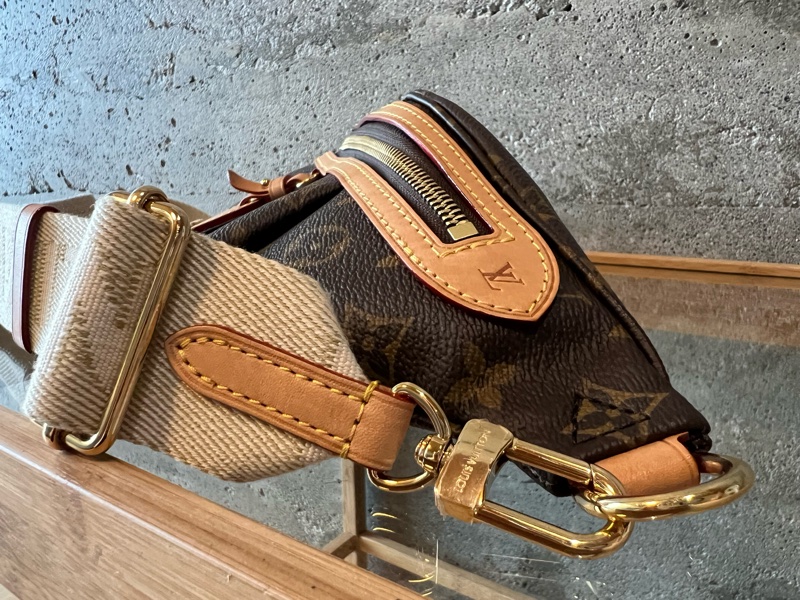 LOUIS VUITTON High Rise腰包 M46784-25