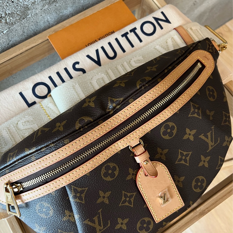 LOUIS VUITTON High Rise腰包 M46784-29