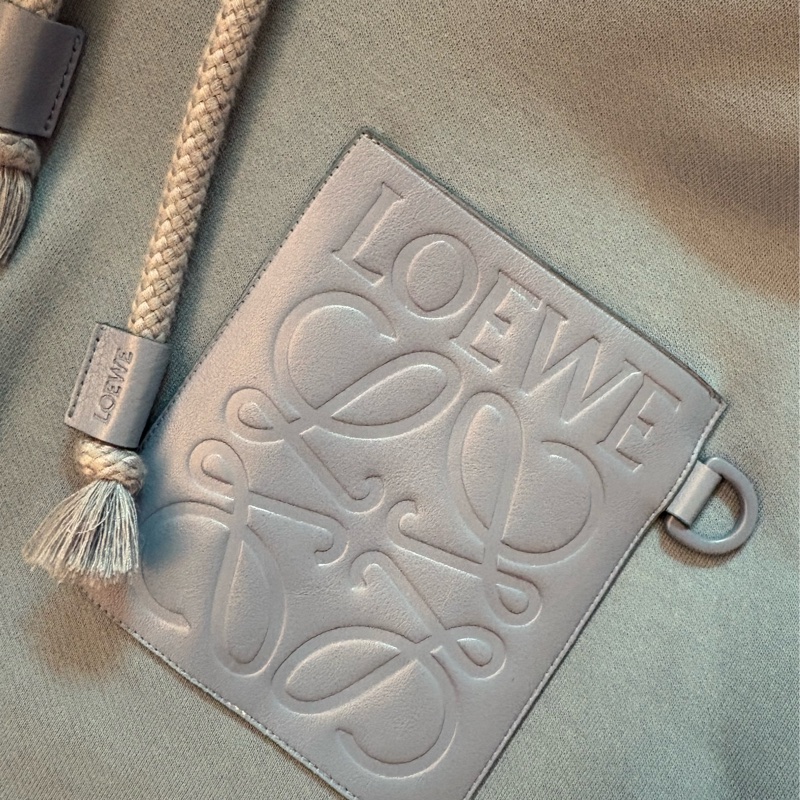 Loewe 帽T 長袖上衣 男女款logo 皮革標 經典款-9