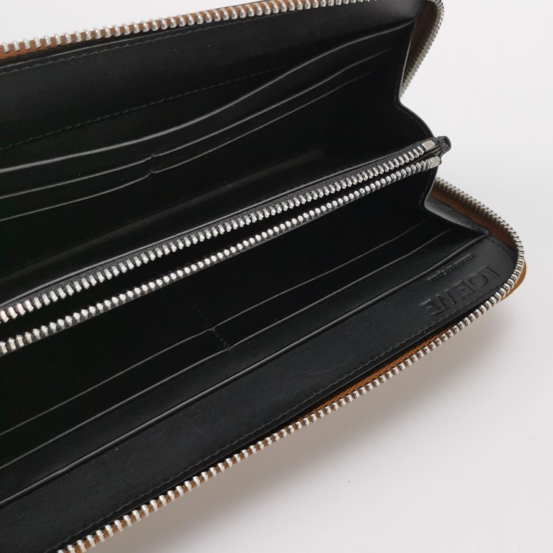 🤎 都會質感 ‧ Loewe 牛皮Logo壓紋拉鍊長-10