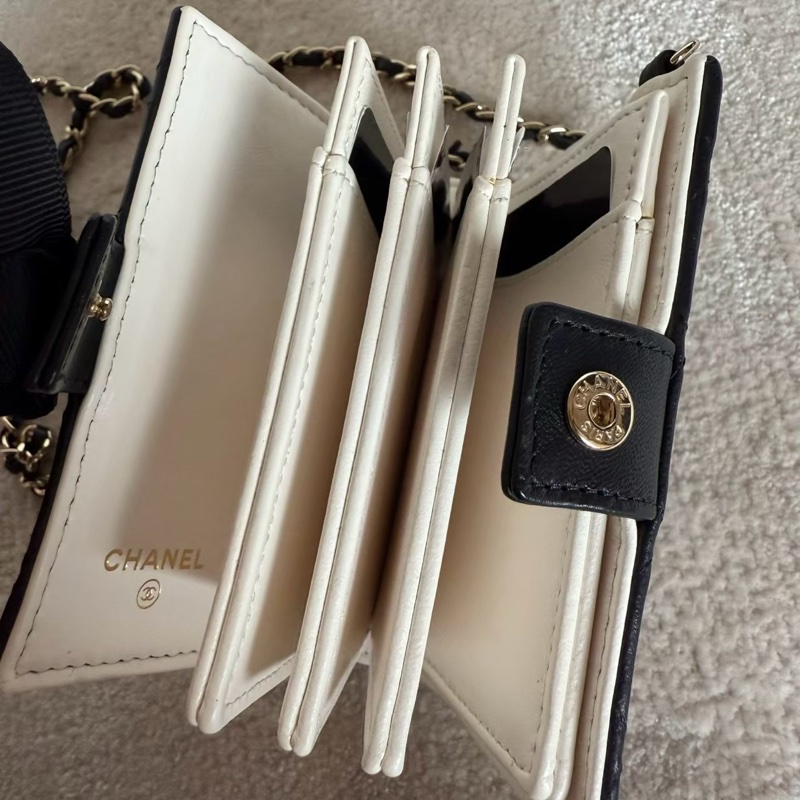 CHANEL 22B 珍藏款蝴蝶結卡包-9