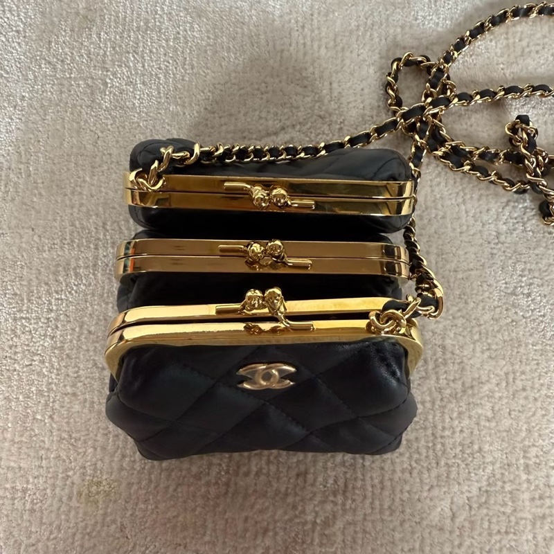 收藏款CHANEL 23C三胞胎手拿斜背包-7