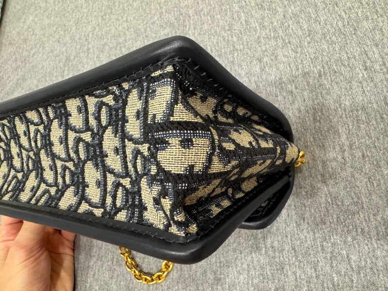 DIOR(迪奧) 30Montaigne 蒙田 EAST-WEST 老花 帆布 金扣 鏈條包-16