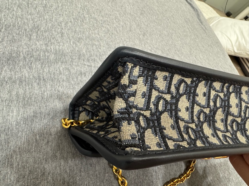 DIOR(迪奧) 30Montaigne 蒙田 EAST-WEST 老花 帆布 金扣 鏈條包-17